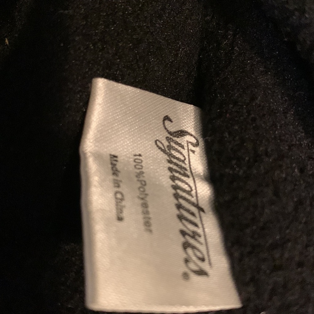Signature - Picture 5 of 5